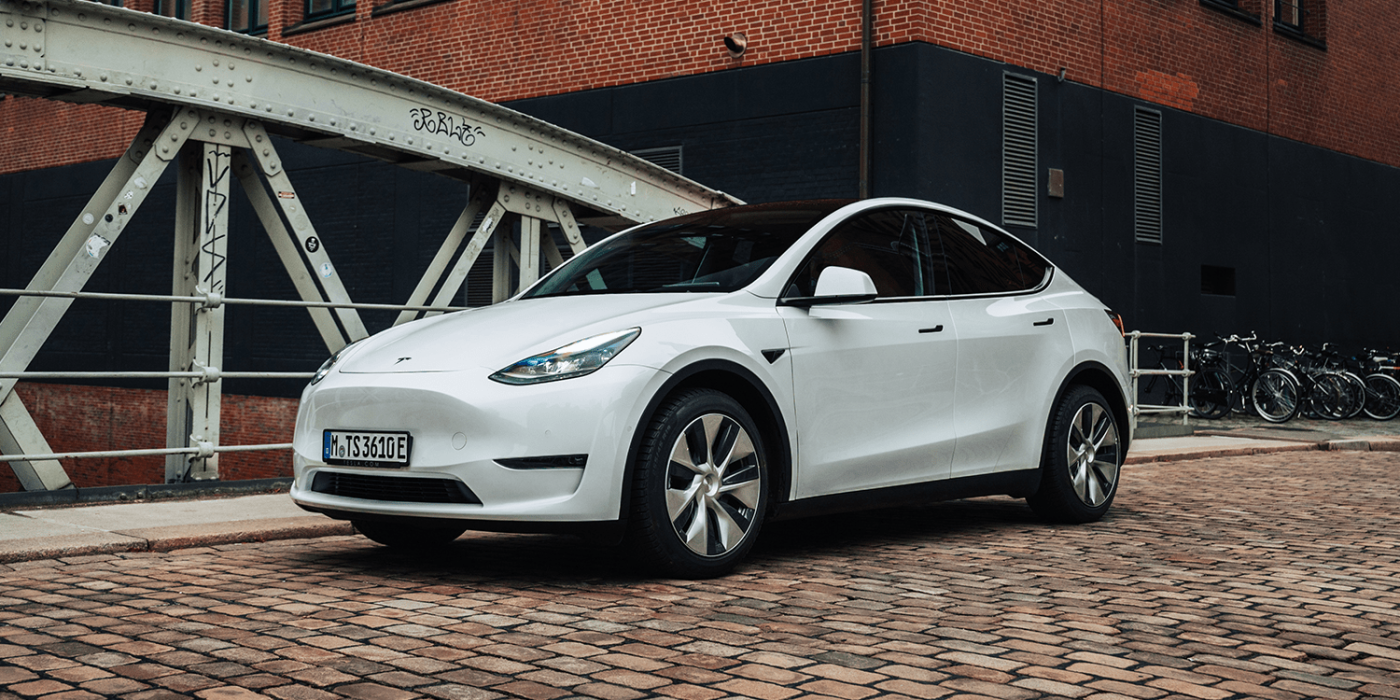 Modelo Tesla y min e