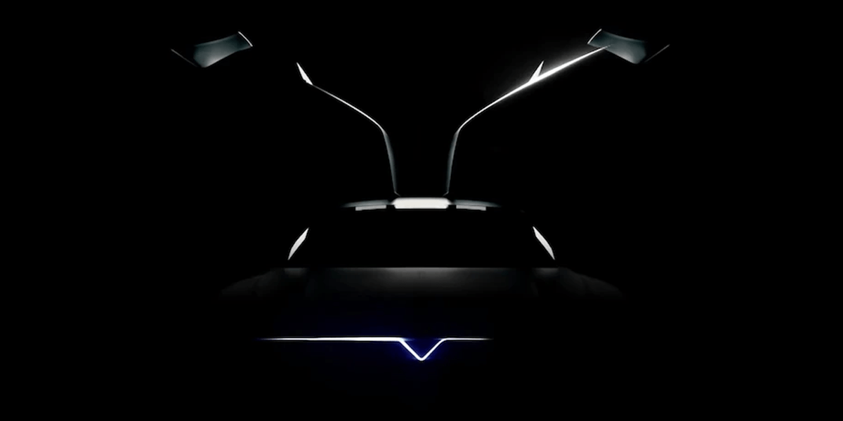 Delorean min