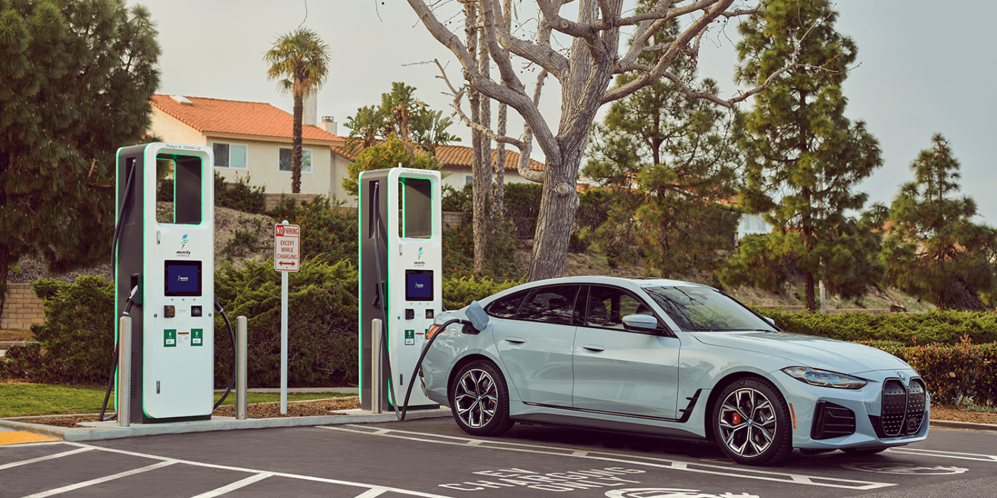 Electrify america ladestation charging station bmw i4 usa min