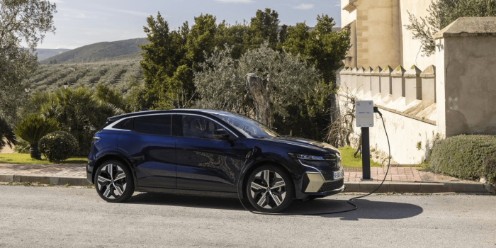 Renault megane e tech electric min