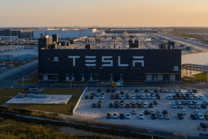 Tesla gigafactory shanghai china min e
