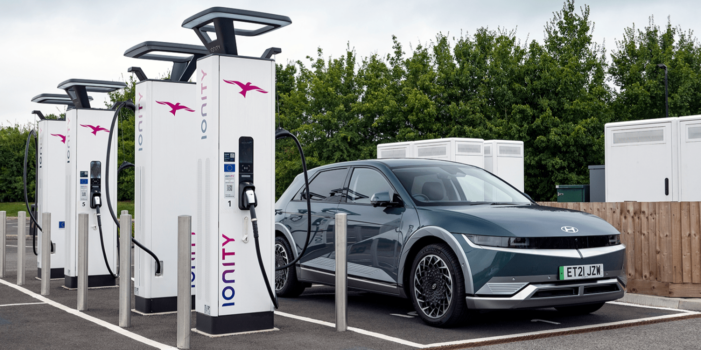 Ionity ladestation charging station min e