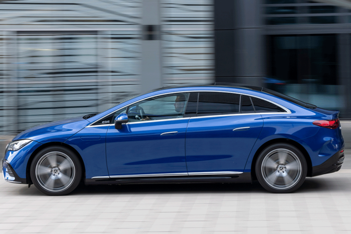 Mercedes benz eqe min e