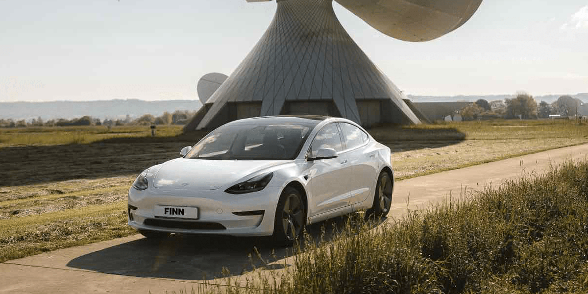 Tesla modelo finn min
