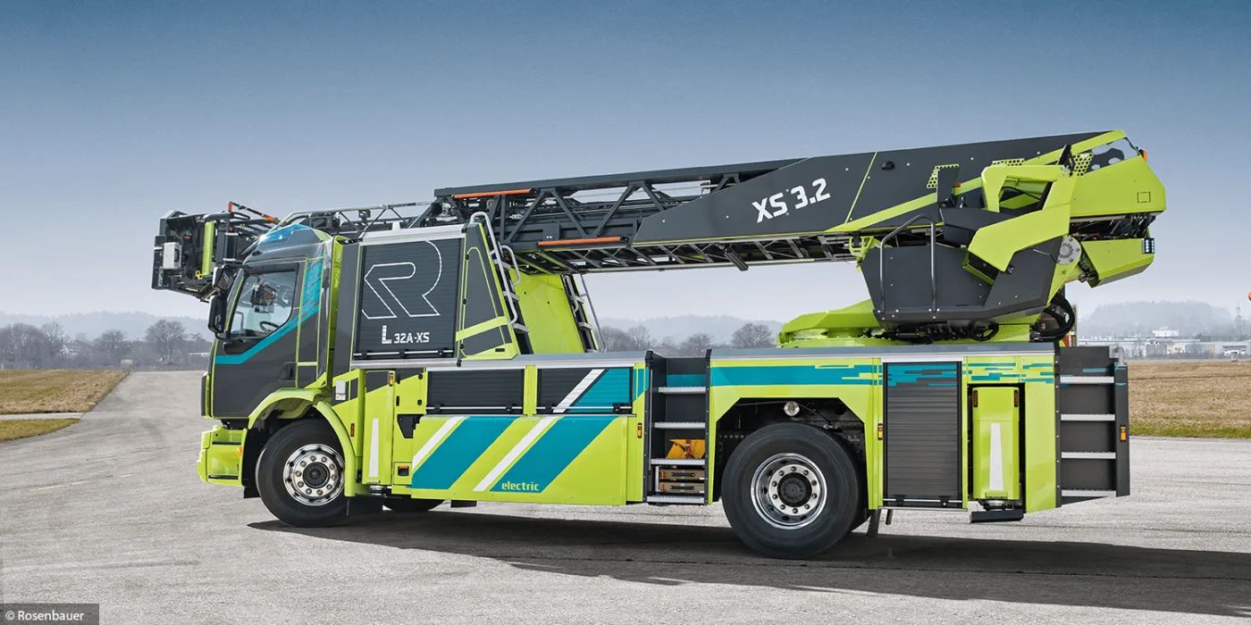 rosenbauer l32a xs electric feuerwehr bomberos 2022 01 min rosenbauer l32a xs electric feuerwehr bomberos 2022 01 min