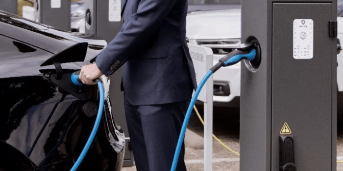 Alfen ladestation charging station min