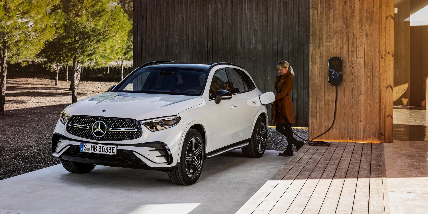 Mercedes releases plug in hybrid variants of the GLC electrive