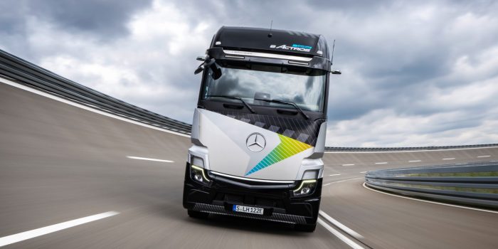 Mercedes eactros longhaul iaa