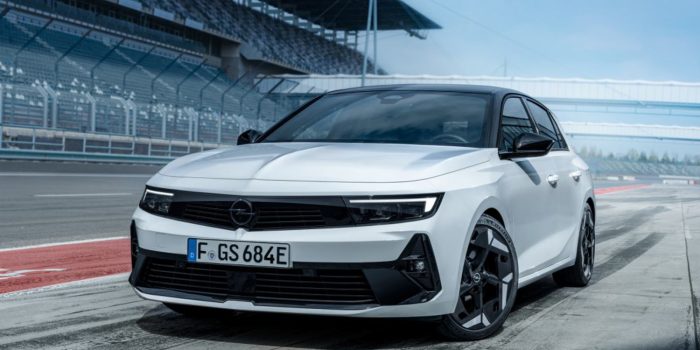 Opel astra phev gse