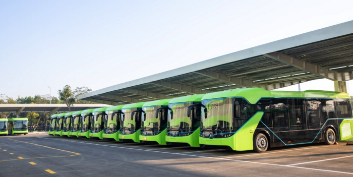 VinFast electric buses