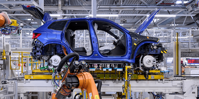 Bmw ix1 produktion production min