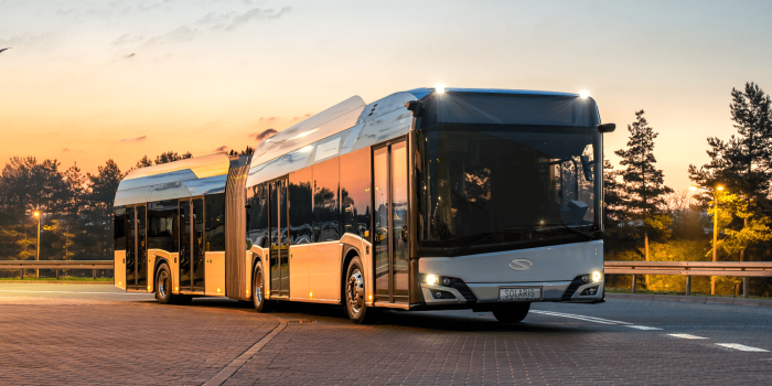 Solaris urbino elektrobus autobús eléctrico min