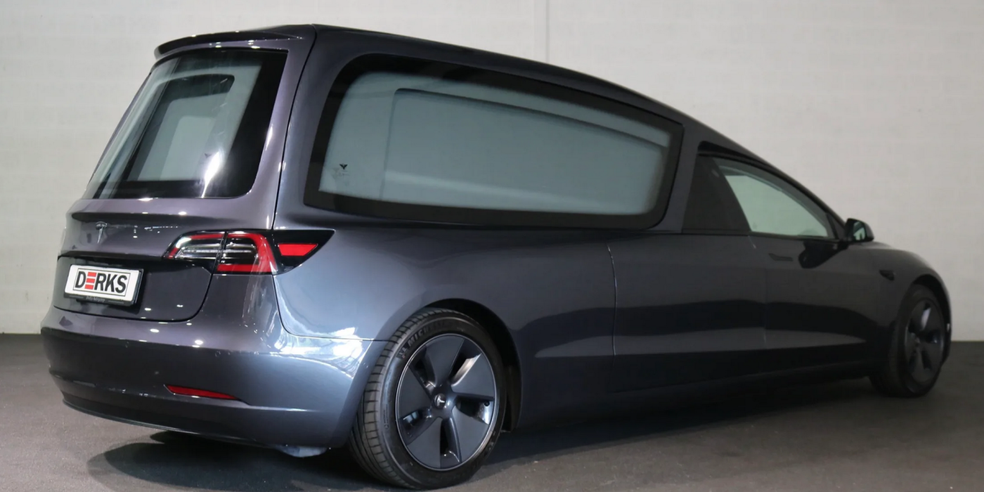 Tesla Hearse Derks Uitvaartmobiliteit