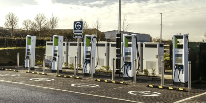 Gridserve ladestation charging station solstice park grossbritannien uk min