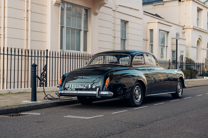Lunaz Design Bentley S2 Continental 1500x750px e
