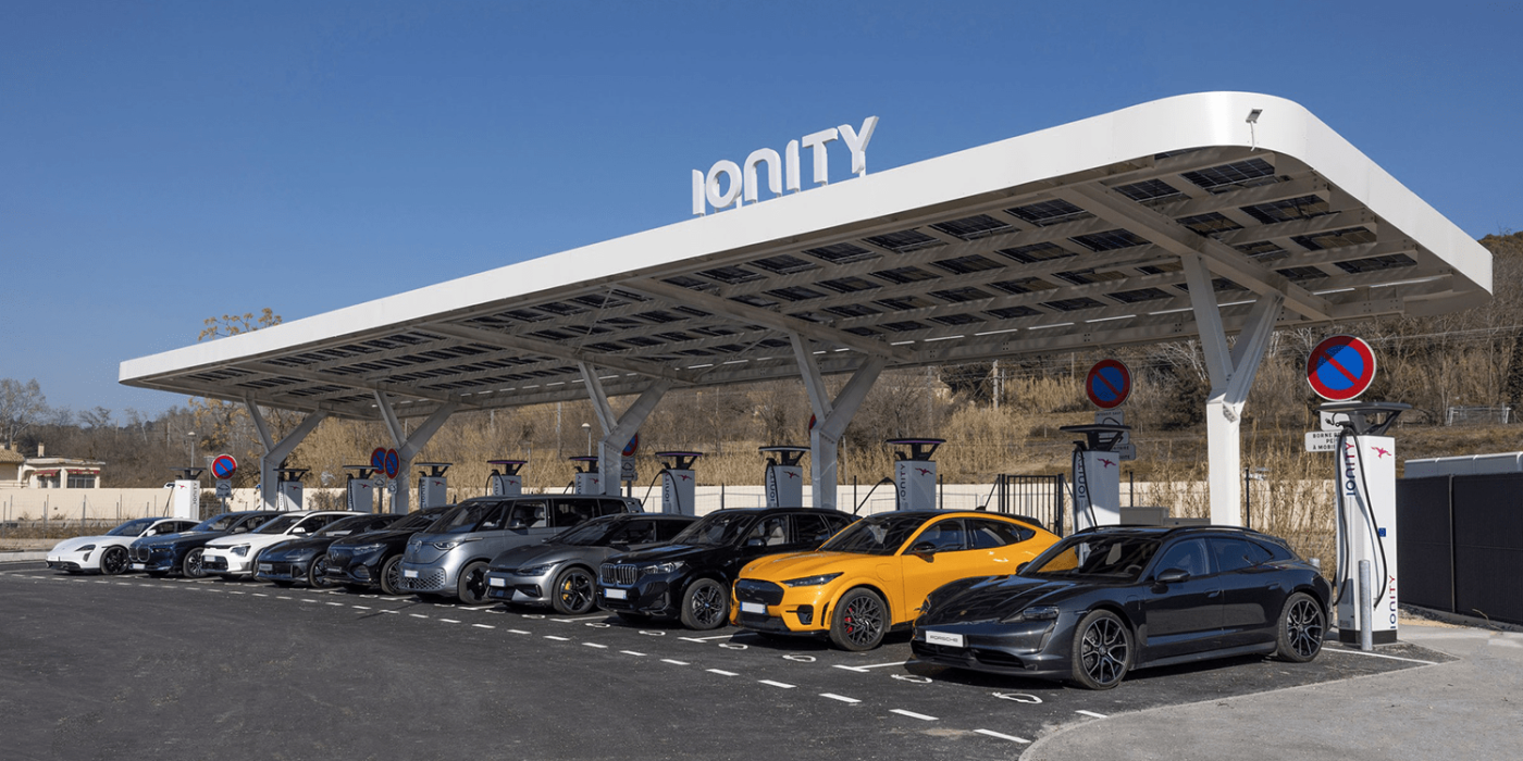 Estación de carga Ionity ladestation frankreich france mornas min