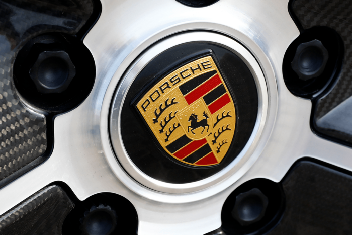 Porsche taycan min e