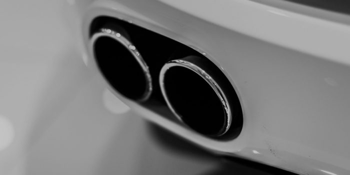 Auspuff escape symbolbild pixabay min