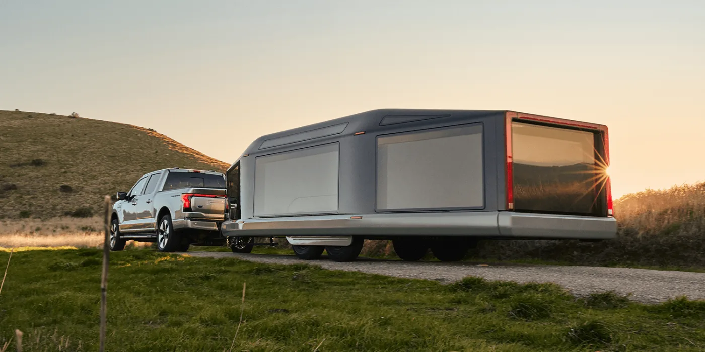 lightship l1 e wohnwagen caravana electrica camping 2023 05 min lightship l1 e wohnwagen caravana electrica camping 2023 05 min