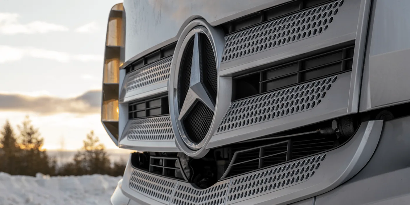 mercedes benz eactros 300 e lkw camión eléctrico 2023 001 min mercedes benz eactros 300 e lkw camión eléctrico 2023 001 min