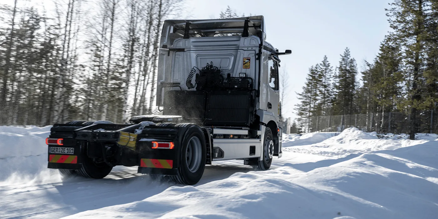 mercedes benz eactros 300 e lkw camión eléctrico 2023 006 min mercedes benz eactros 300 e lkw camión eléctrico 2023 006 min