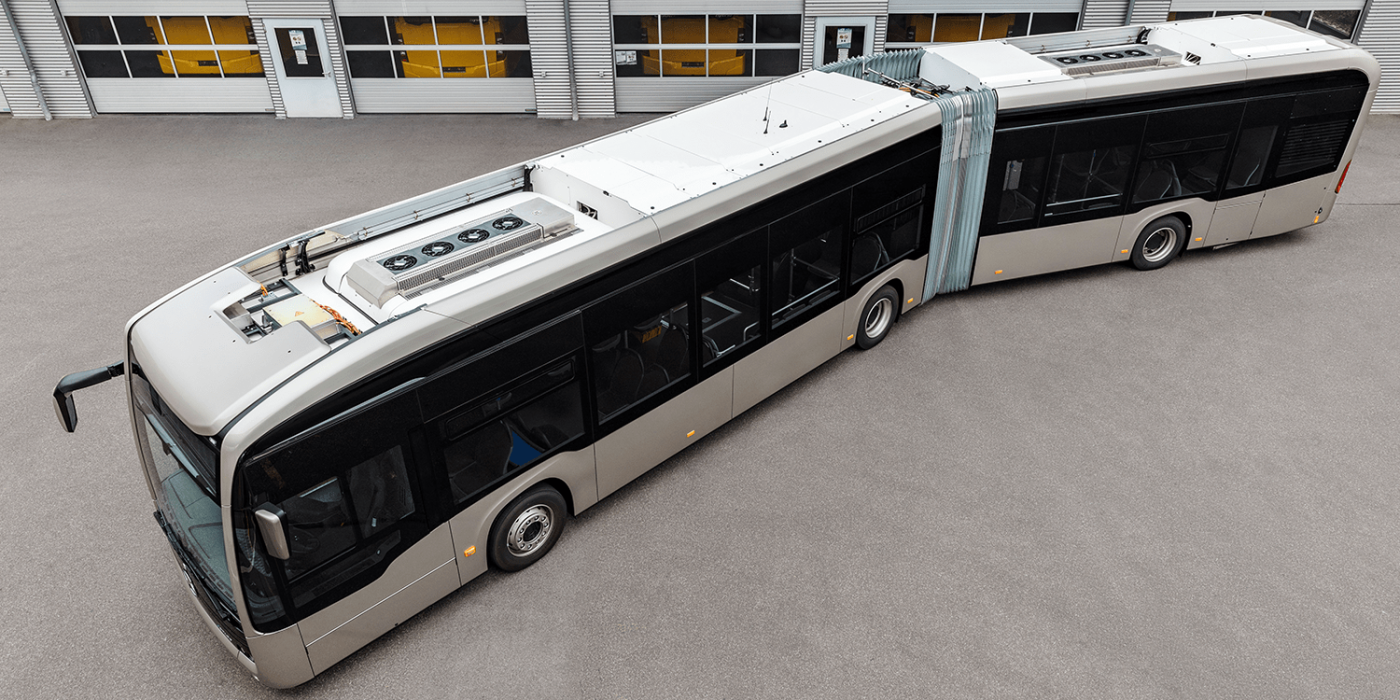 Mercedes benz ecitaro g elektrobus electric bus min