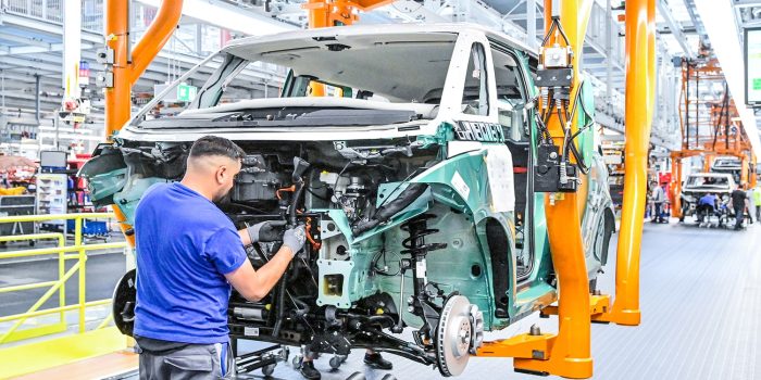 Volkswagen id buzz e transporter eléctrico produktion producción hannover hannover min