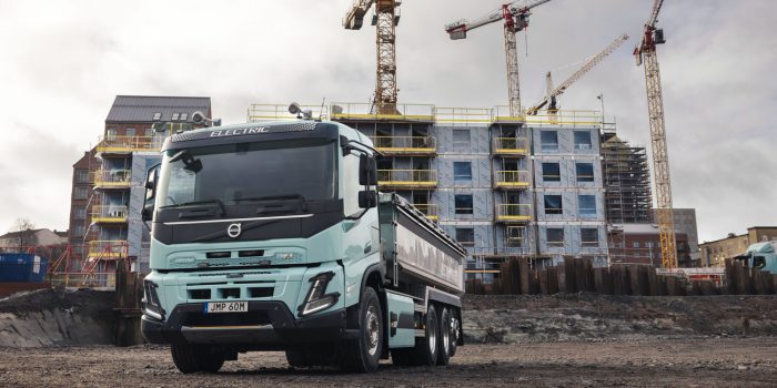 Volvo trucks fmx electric baustelle