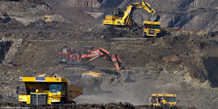 Bergbau mining symbolbild unsplash min