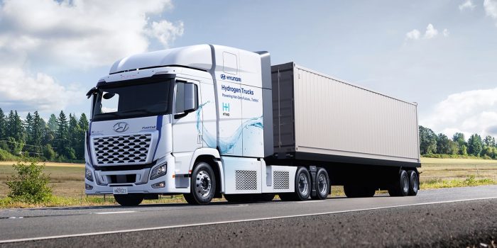 Hyundai xcient fuel cell brennstoffzellen lkw fuel cell truck nordamerika north america usa min