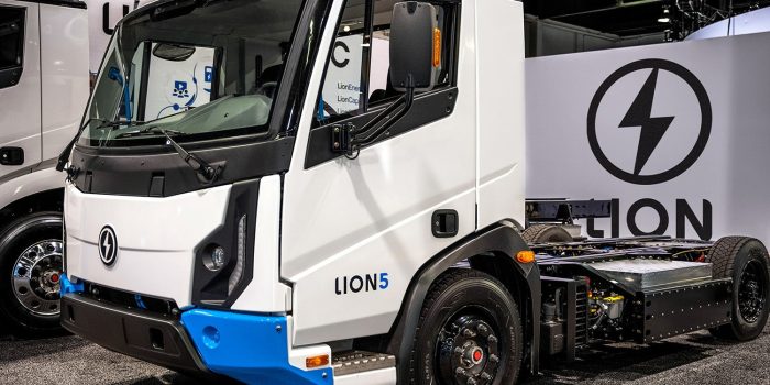 Lion electric lion5 e lkw camión eléctrico min