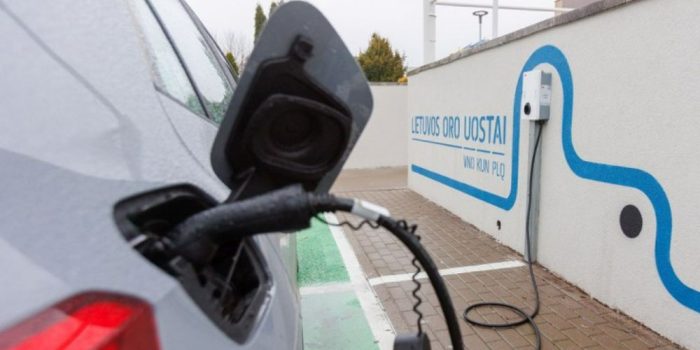 Litauen flughafen ladepunkte