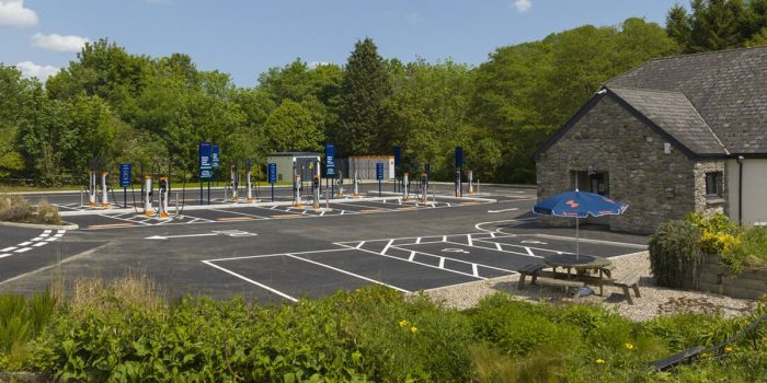 Osprey charging network ladestation charging station grossbritannien uk min