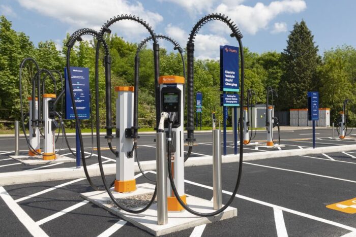 Osprey charging network ladestation charging station grossbritannien uk min e