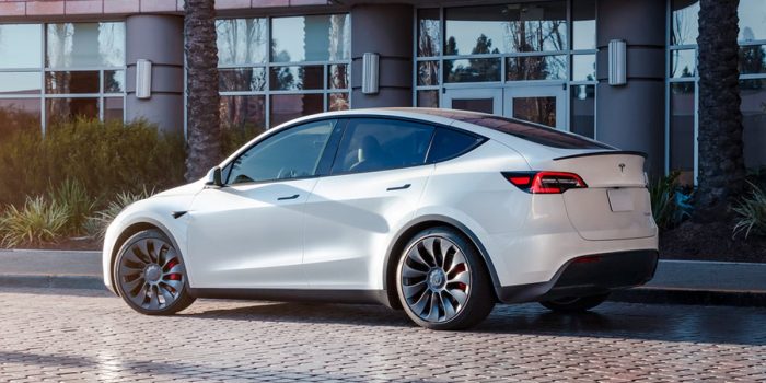 Tesla model y min