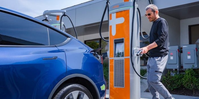 Chargepoint ladestation charging station nacs min e