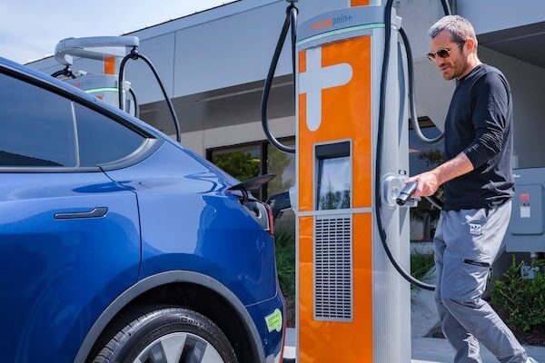 Chargepoint ladestation charging station nacs min e