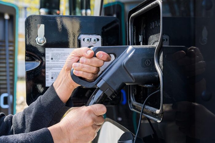 Man lions city e elektrobus autobús eléctrico ladestación estación de carga ccs min e