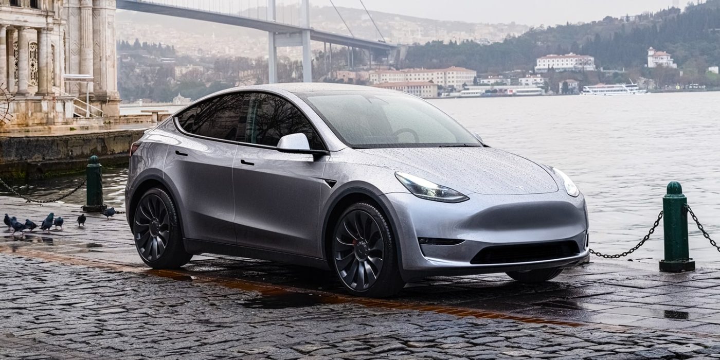 Tesla model y min e