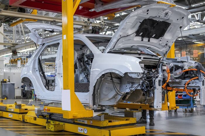 Renault produktion production frankreich france min e