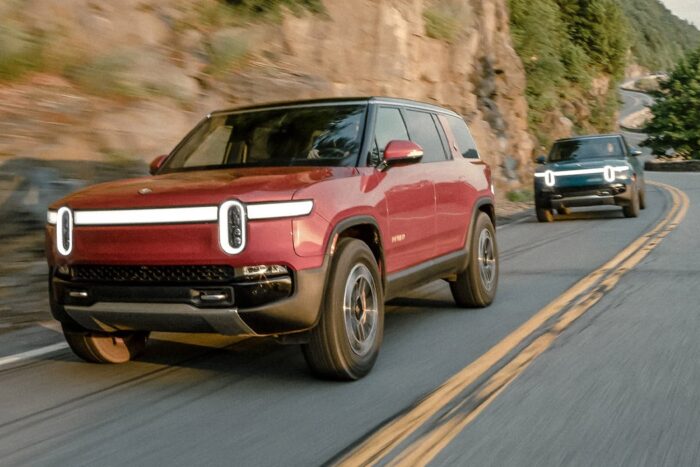 Rivian automotive r1s min e