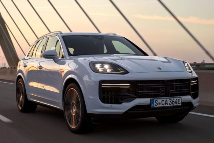 Porsche cayenne turbo e hybrid phev min e
