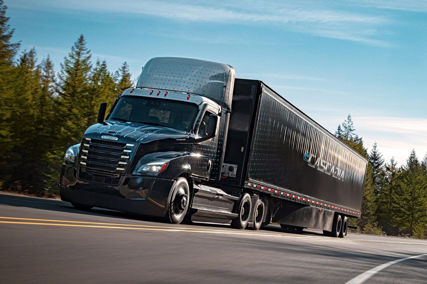 1dd083e8 daimler truck freightliner ecascadia e lkw electric truck min