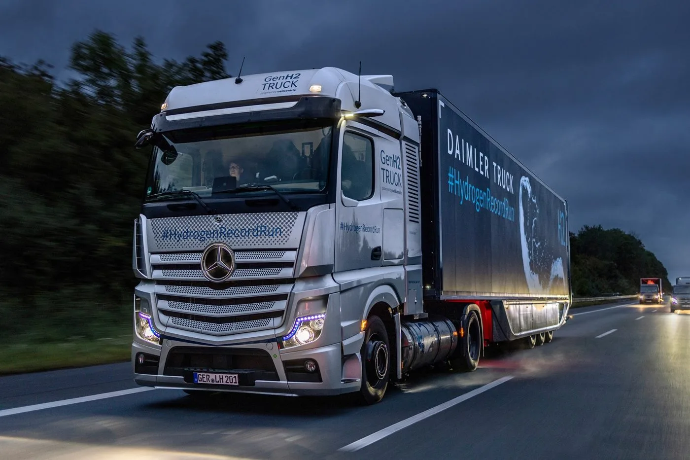 83bb6577 daimler camión mercedes benz genh2 camión e lkw camión eléctrico fcev 2023 06 min 83bb6577 daimler camión mercedes benz genh2 camión e lkw camión eléctrico fcev 2023 06 min