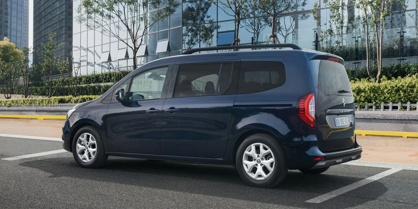 renault grand kangoo e tech electric 2023 02 min renault grand kangoo e tech electric 2023 02 min