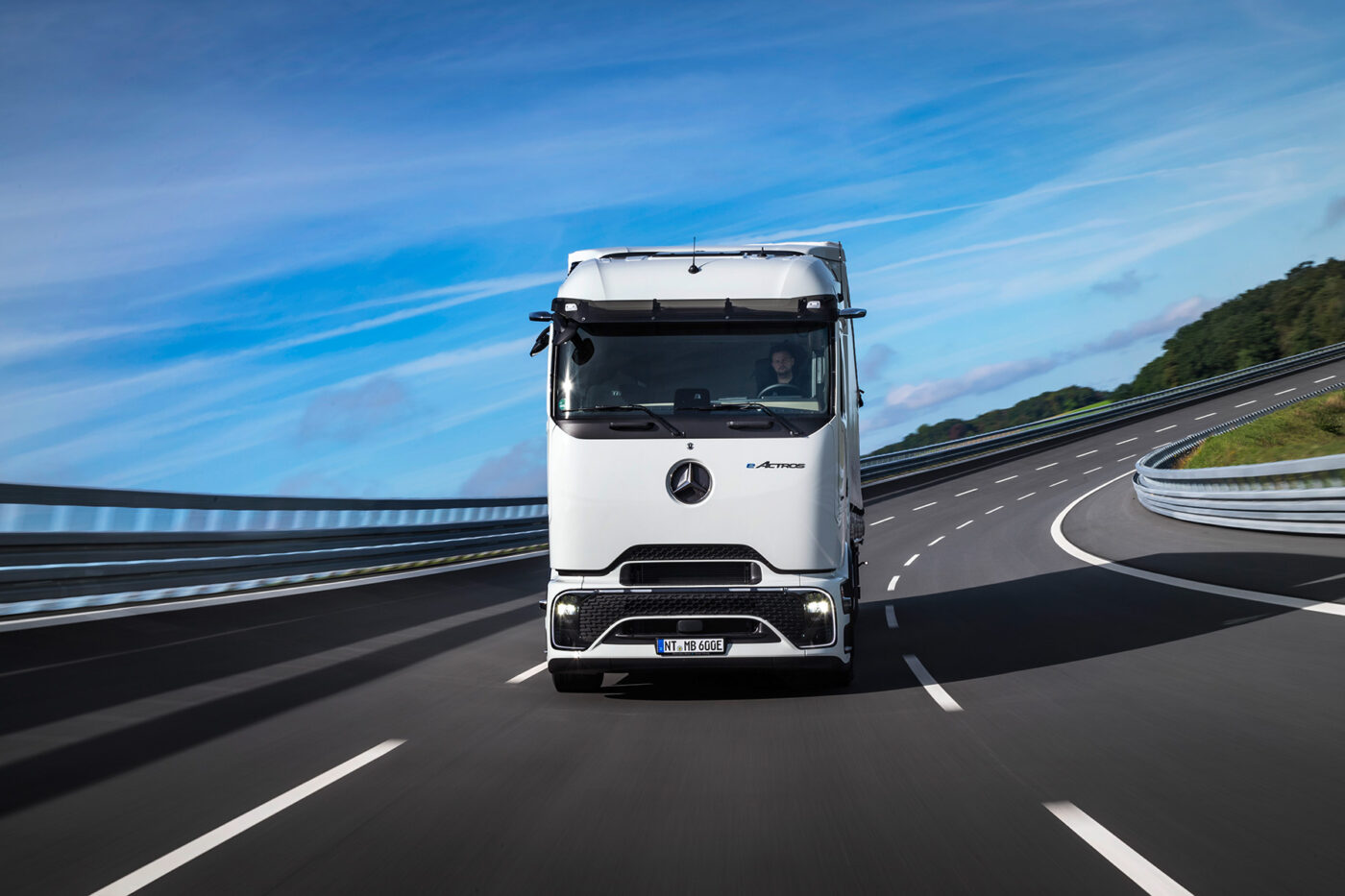eactros 600 wp fahrt drive strasse road 23dt151 011 eactros 600 wp fahrt drive strasse road 23dt151 011