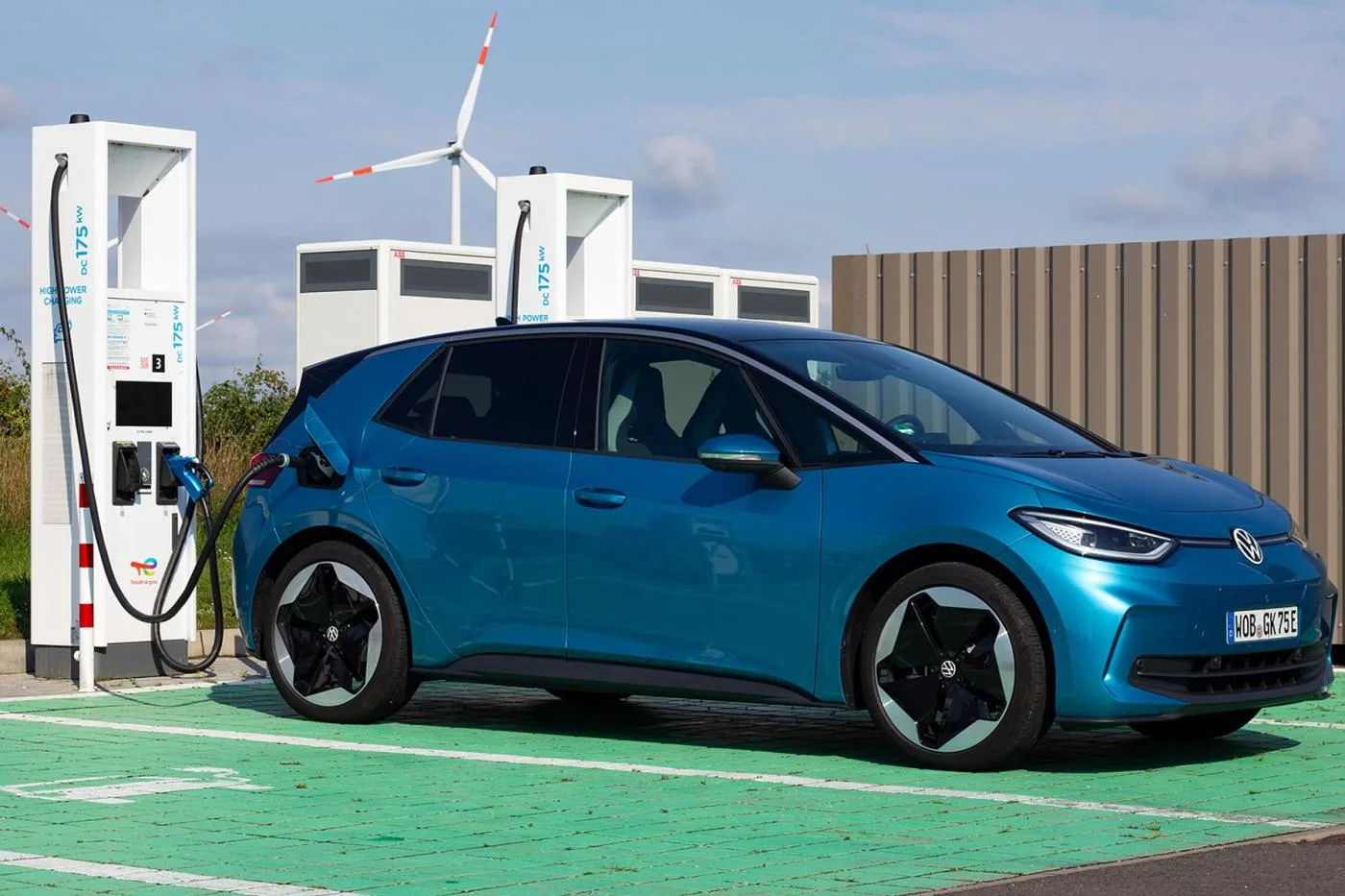 volkswagen id3 total ladestation charging station fahrbericht daniel boennighausen 2023 01 min 1400x933 1 volkswagen id3 total ladestation charging station fahrbericht daniel boennighausen 2023 01 min 1400x933 1