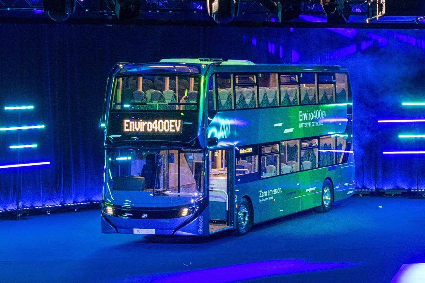 alexander dennis enviro400ev elektrobus autobús eléctrico grossbritannien uk 2023 01 min alexander dennis enviro400ev elektrobus autobús eléctrico grossbritannien uk 2023 01 min