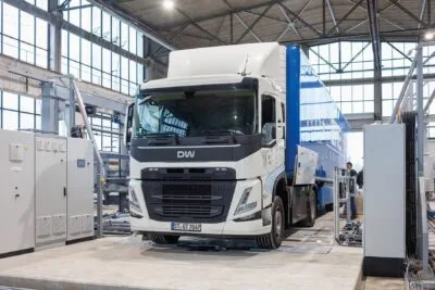 Designwerk e lkw electric truck akku tausch battery swap reinert logistics ehaul min min
