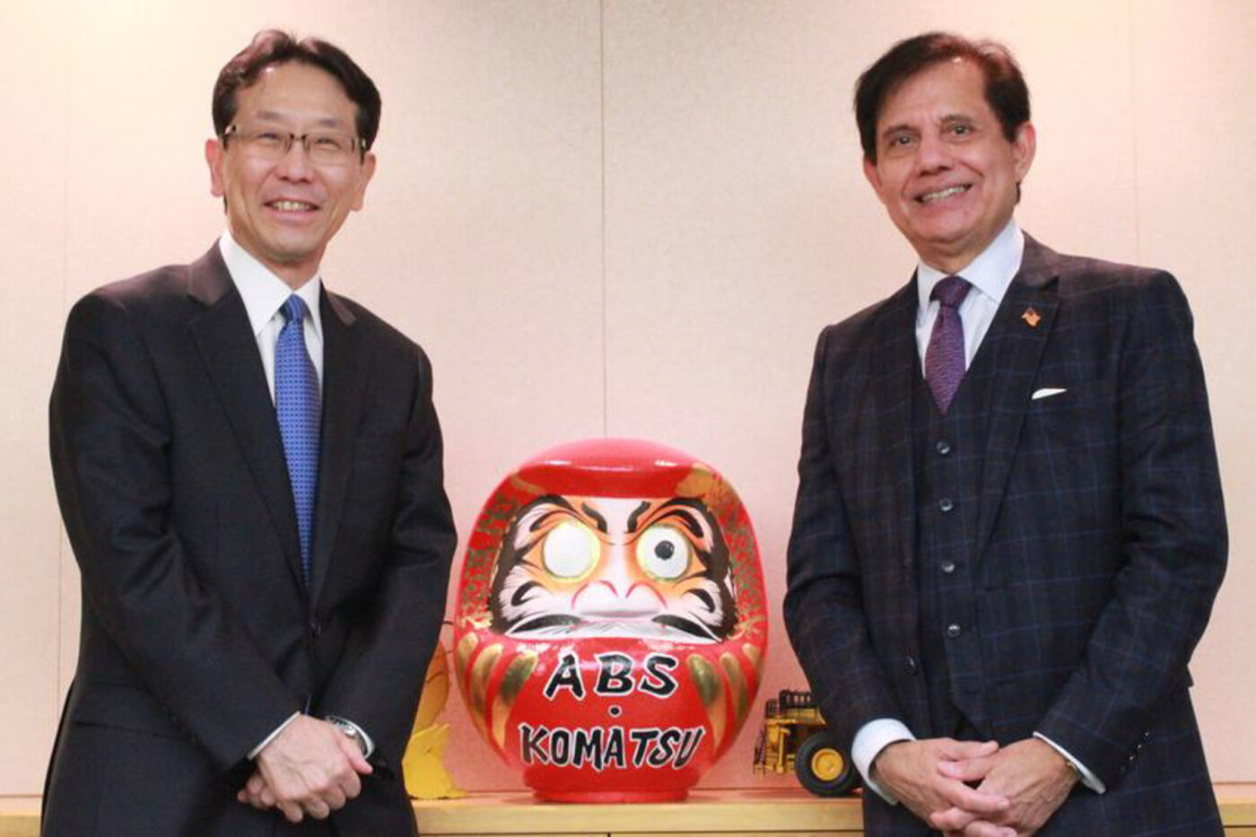 Komatsu american battery solutions singing